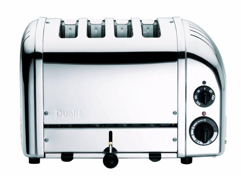 Avantco THD27240 Heavy-Duty Bread/Bagel Switch 4-Slice Commercial Toaster  with Wide 1 1/2 Slots - 240V