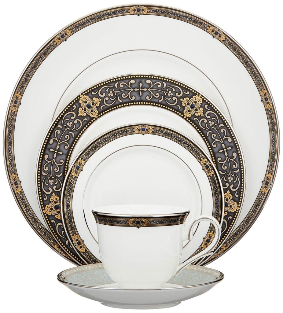 8 Best Dinnerware Set Reviews [Everyday Use Dishes For 2021]