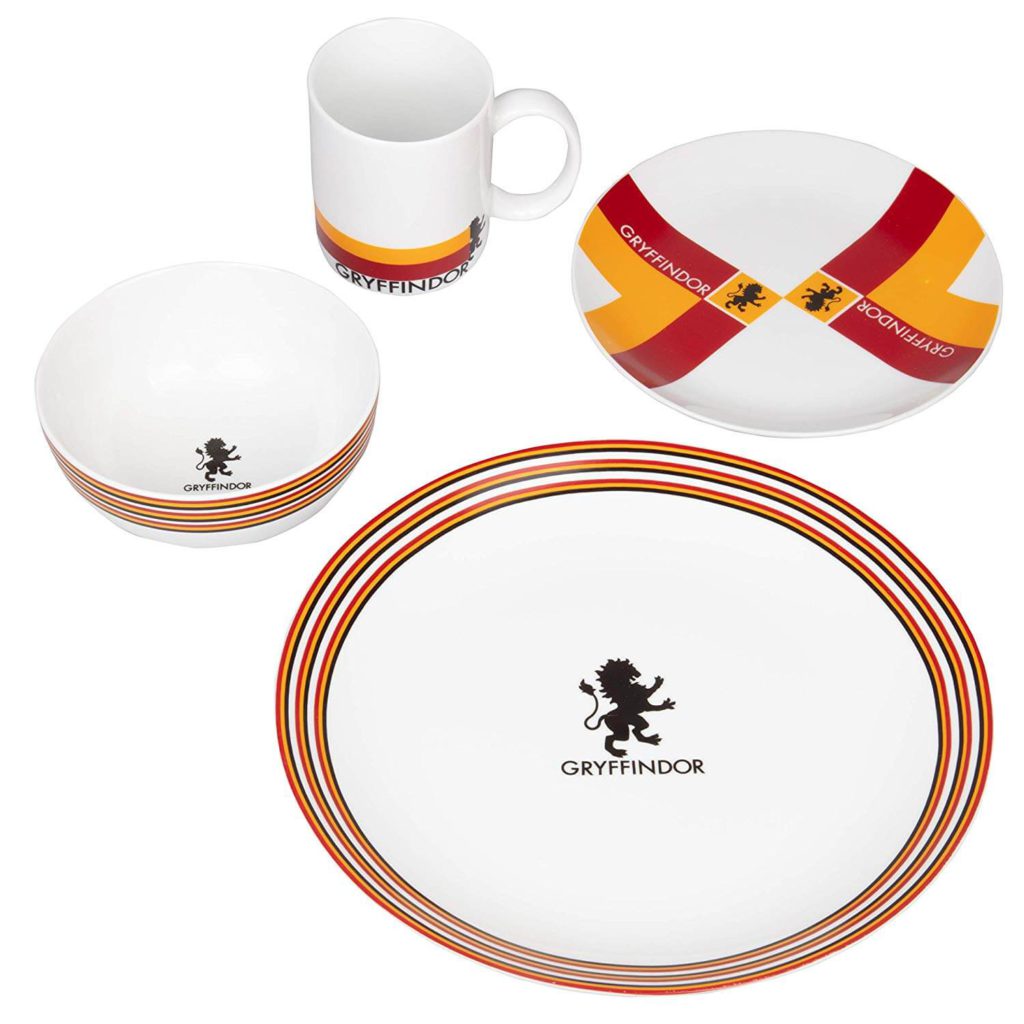 Harry Potter Gryffindor Porcelain 16 piece Dinnerware Set for 4